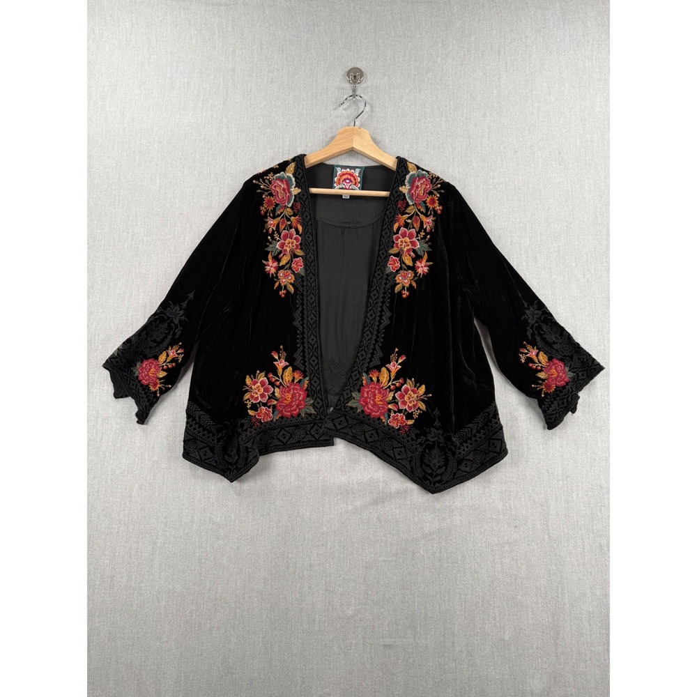 Johnny Was Bolero Black Silk Blend Velvet Floral Embroidered‎ Jacket J48919-O M